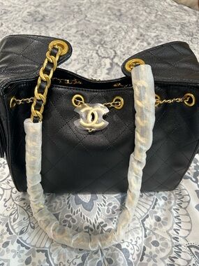Chanel 25 small size